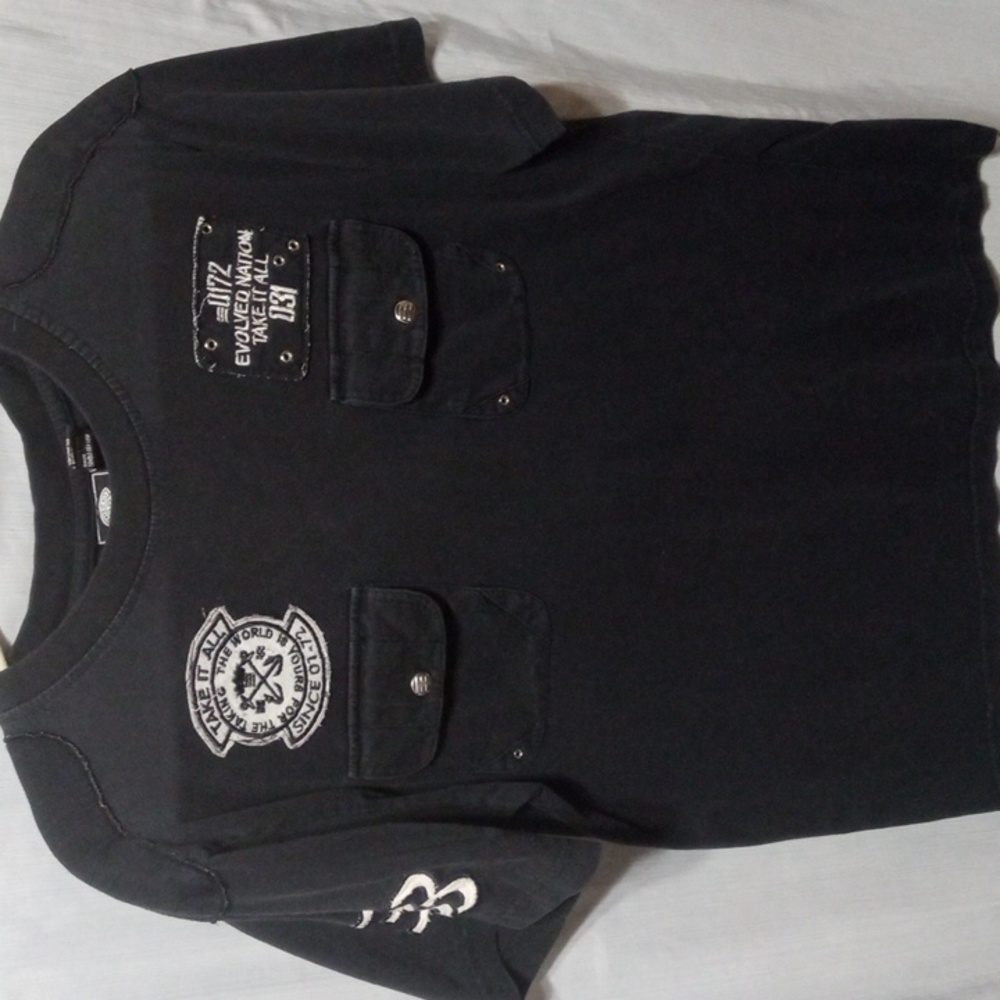 Evolveolution black T-shirt With Pockets and Snaps